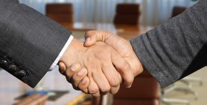 Veja como conseguir indicações de clientes para sua empresa